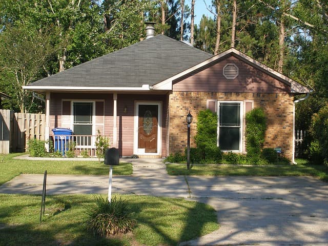Representative residence near the beach